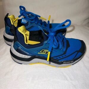 Boys Skechers Hyperjolt Size 11.5 Gently Preloved EC